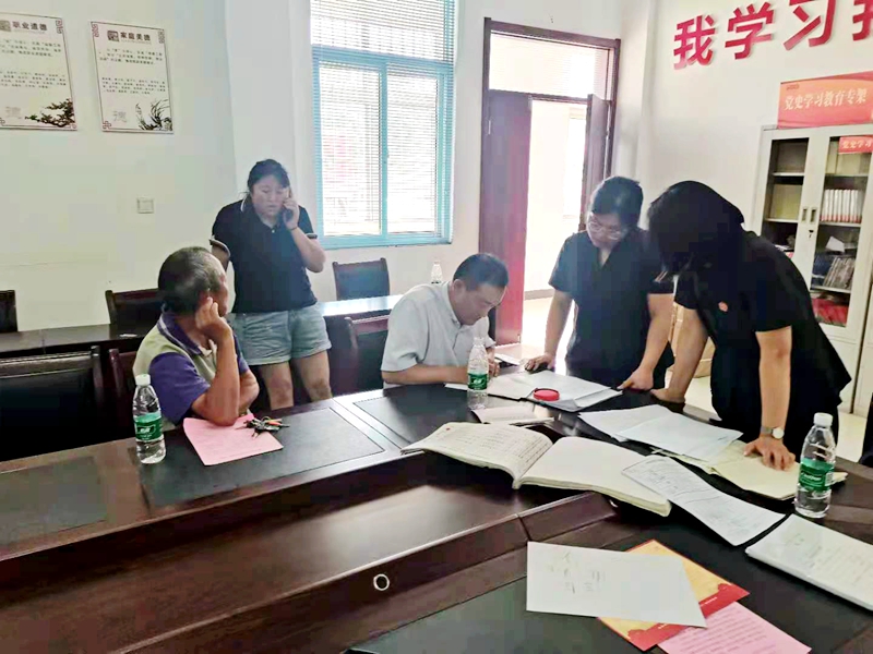 马陵山法庭组织调解.jpg